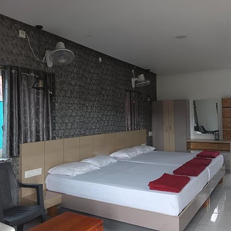 Hotel Hilltop Vālpārai Exteriér fotografie