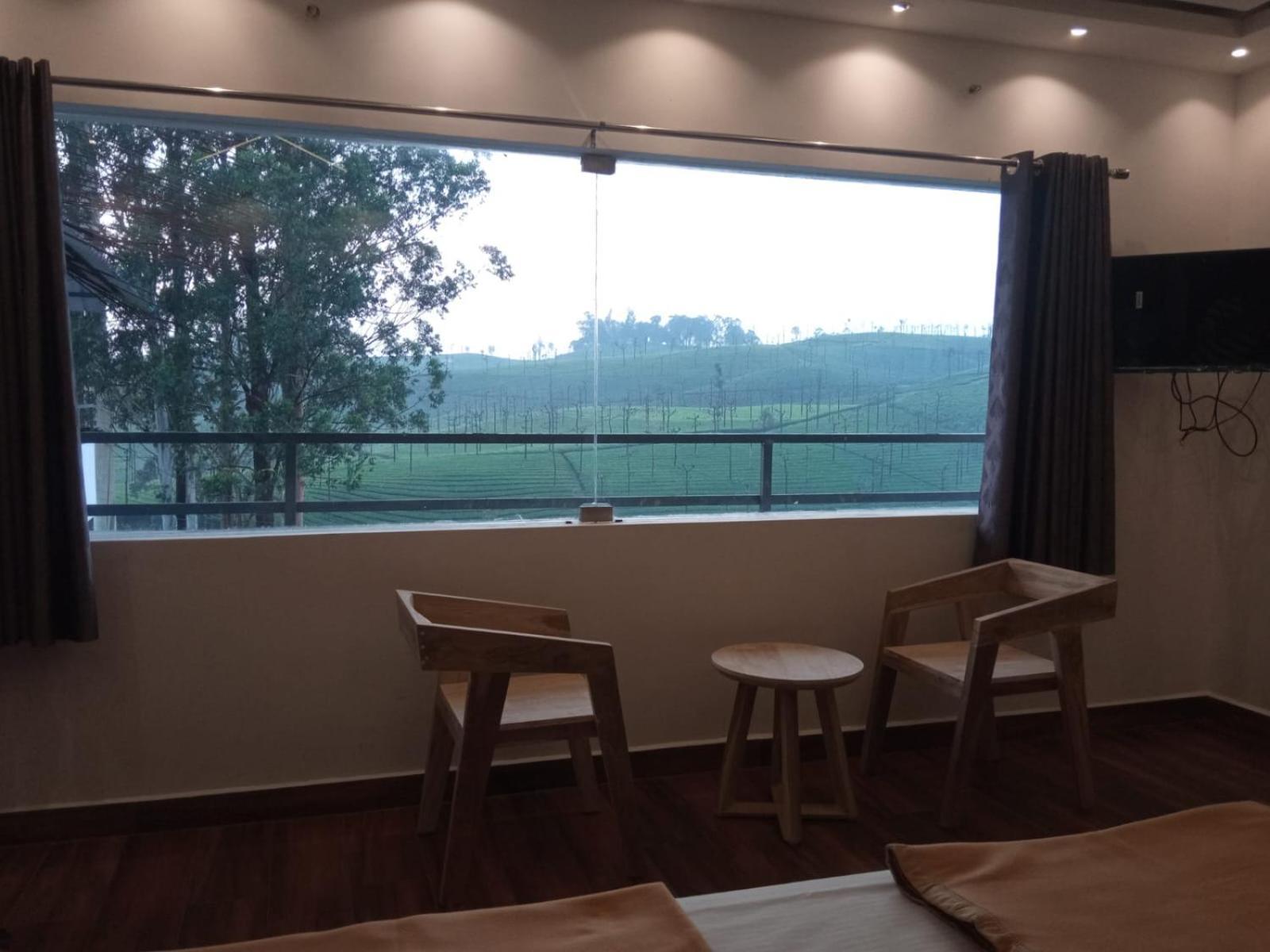 Hotel Hilltop Vālpārai Exteriér fotografie